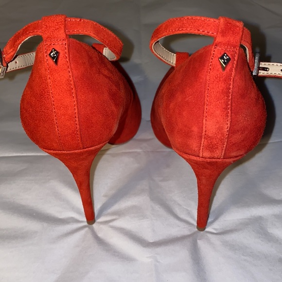 NEW Sam Edelman Suede Red Pointed Toe High Heels - Picture 4 of 7